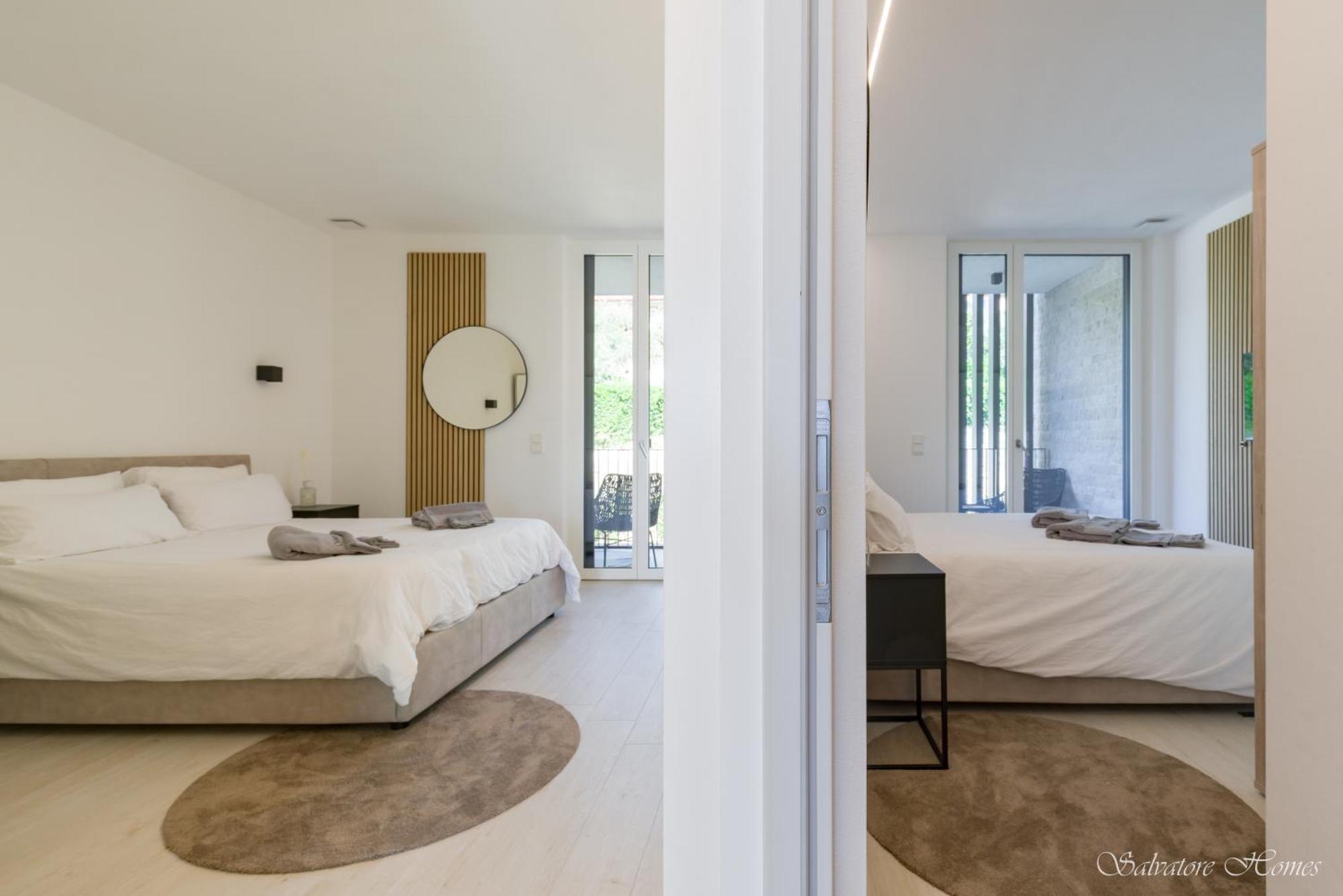 Salvatorehomes - Luxurious Dreamview Waterfront Apartment In Torri Del Benaco With Pool - Casa Azura - A 5 Star Luxury Collection At Lake Garda Ngoại thất bức ảnh